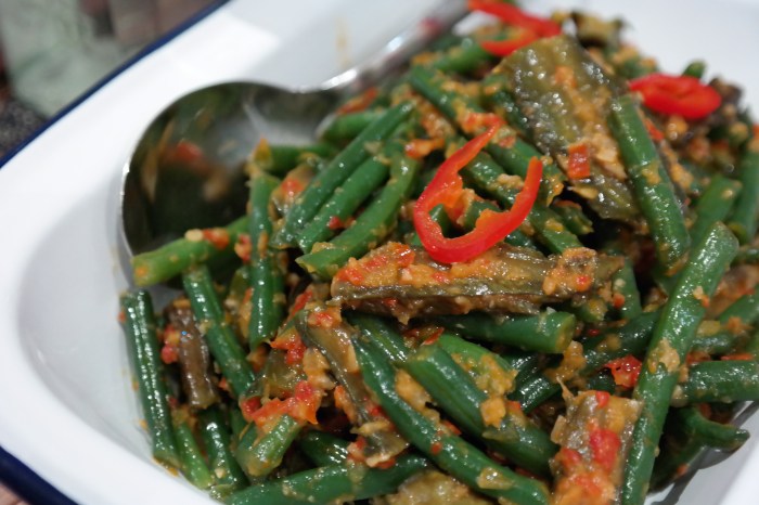 Sambal Belacan (spicy shrimp paste) Vege Medley