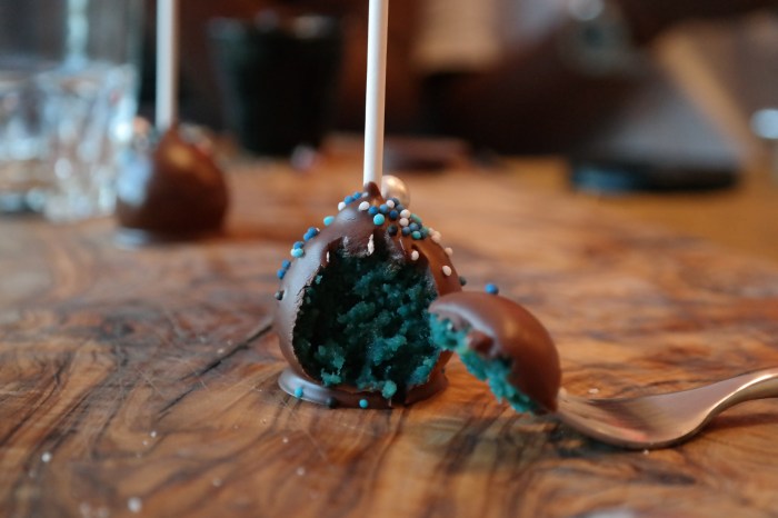 The Little Blue Pill - Blue Raspberry Cake Pop + Popping candy + Volrhona Chocolate Coating